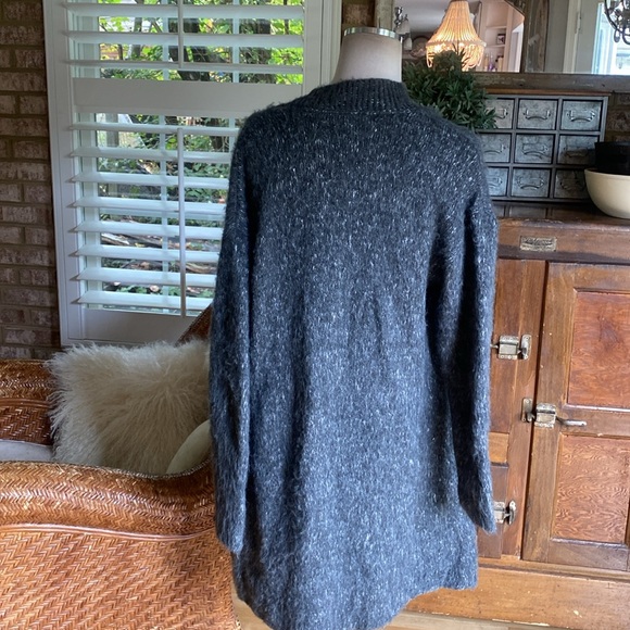 EXPRESS MADE IN THE USA GRAY FUZZY COYZ OPEN FRONT CARDIGAN XS NEW - Picture 3 of 9
